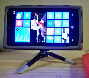 Nokia Lumia 1020 on Joby.jpg