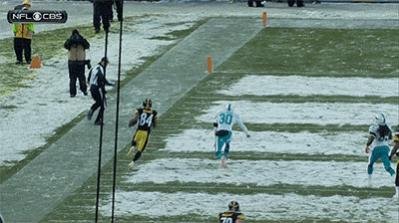 antonio-brown-steps-out-on-steelers-final-play-against-the-dolphins.jpg