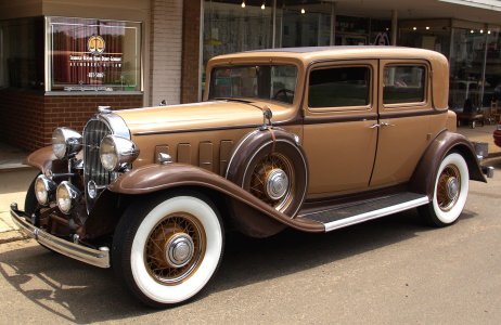 1932-buick-Old-Antique-Car.jpg
