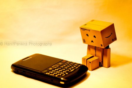 still_waiting_for___ur_message_by_hanifperwira-d4jylvs.jpg