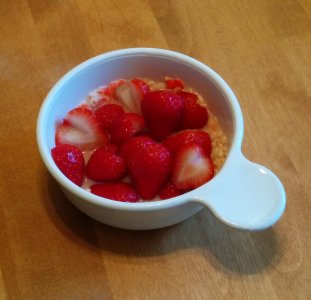 oatmealstrawberry.jpg