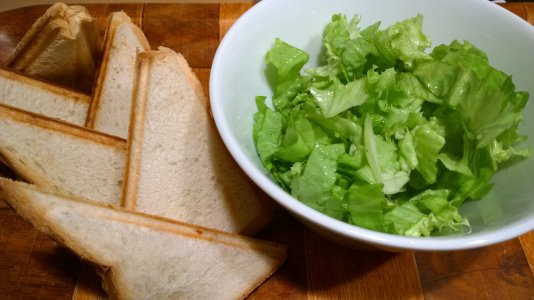 Dreiecke mit Icebergsalat.jpg