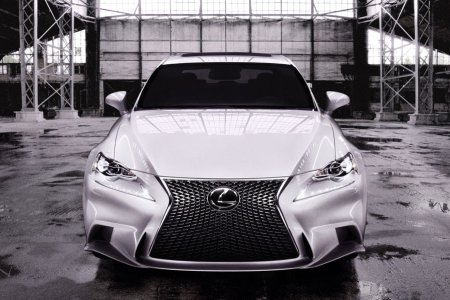 Lexus-IS-19-fotoshowImageNew-34af6637-653490.jpg