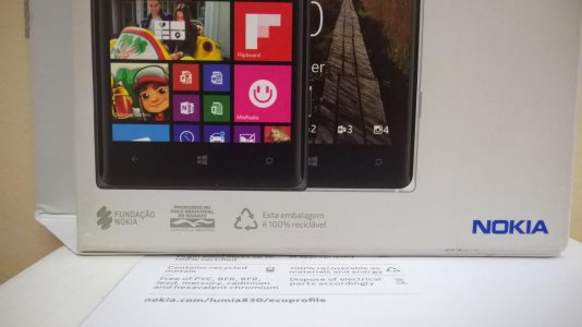 Lumia830-800.jpg Lumia830-800.jpg