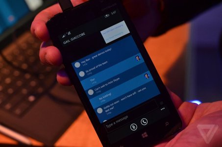 windows10phoneshandson5_1020_0.jpg
