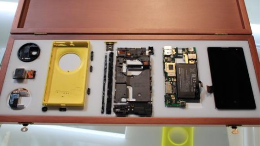 Nokia Lumia 1020 Insides-580-75.jpg