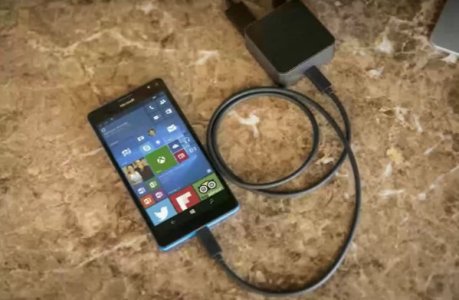 Microsoft-Lumia-Cityman-950-940-XL-i-Talkman-950-940-02.jpg