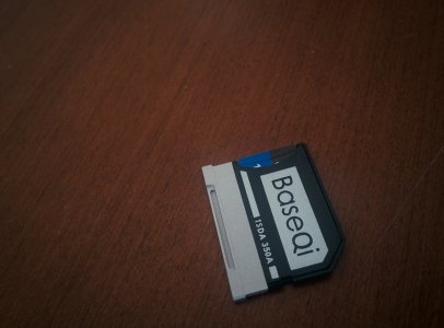 LexarInBaseQi1.jpg