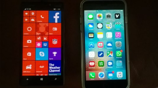 Lunia Icon Win 10 LTE  compare with Iphone 6 S Plus both 4 bars both on T mobil, of cause .jpg
