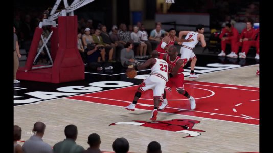 Bulls vs Bulls 2b_Moment(8).jpg